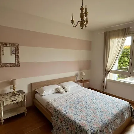 Bombyx Bed & Breakfast 3*